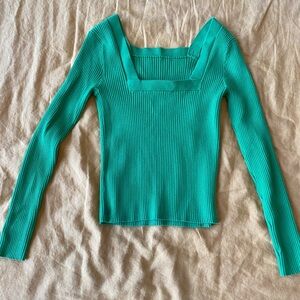 Tommy Hilfiger Kelly
Green cotton sweater, only worn a few times, size S/P